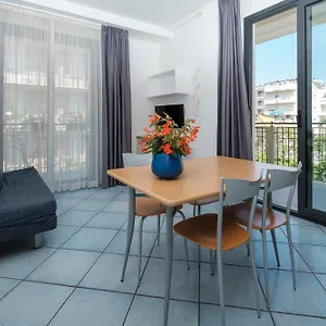Ascot Aparthotel
