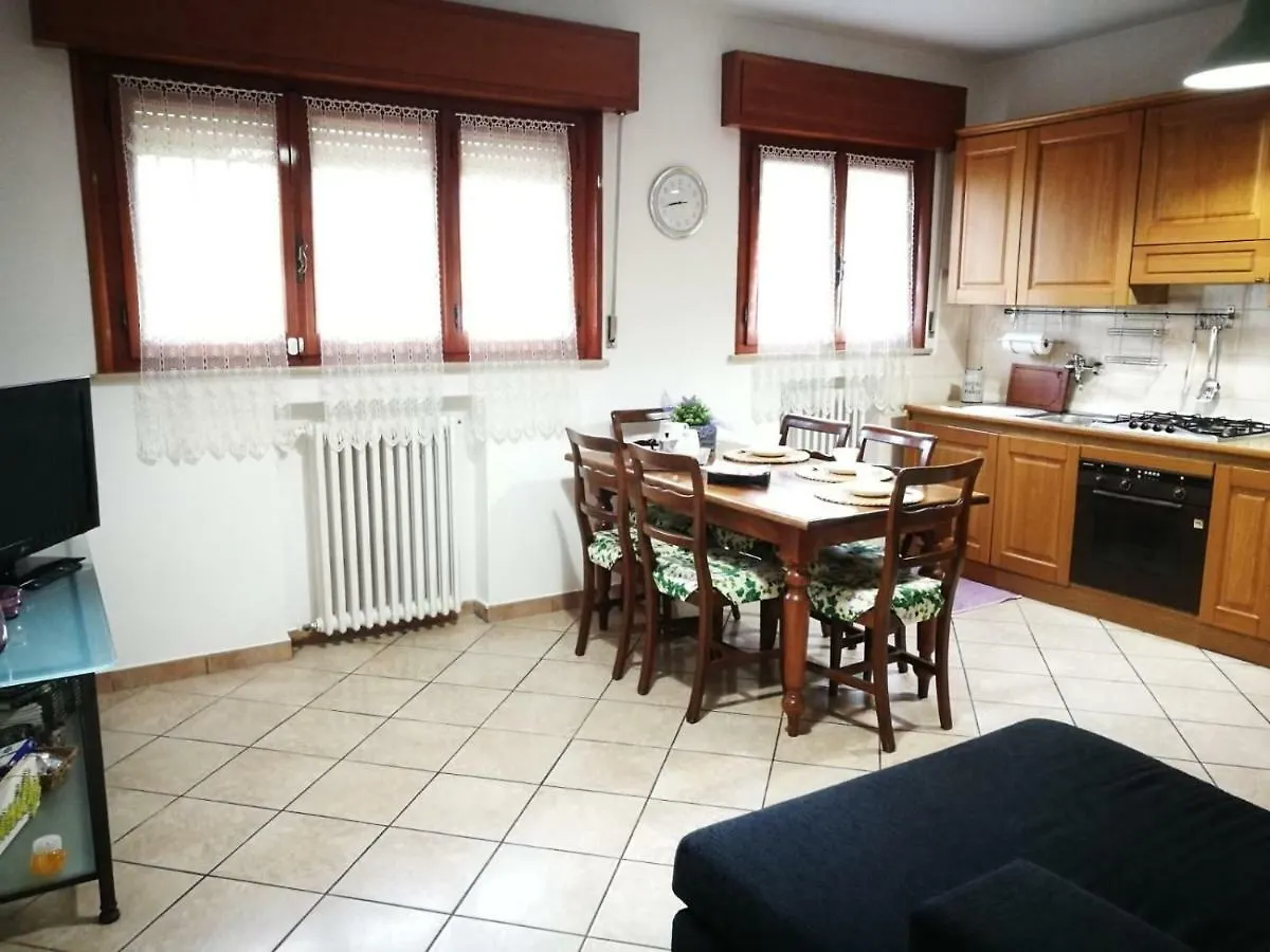 Apartment Appartamento Da Vinci Monticelli Terme Italy
